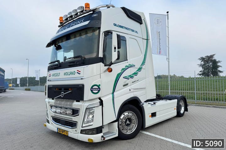 Volvo FH 460 Mega / Like new! / Special interior / Standklima / 2 Tanks