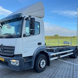 Mercedes-Benz Atego 1318