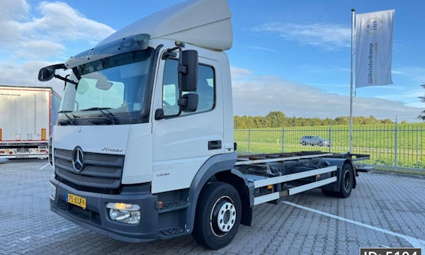 Mercedes-Benz Atego 1318