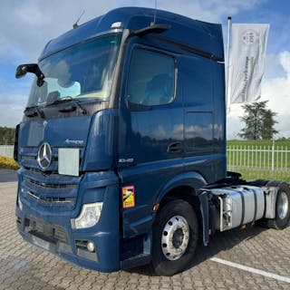 Mercedes-Benz Actros 1848